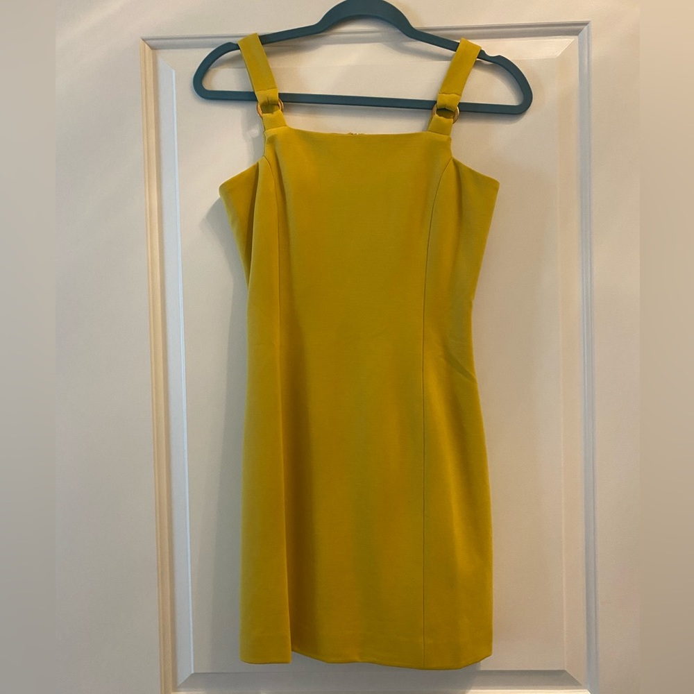 Elliatt mustard dress. Size XS.
